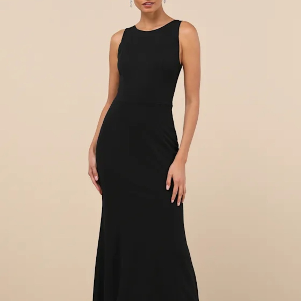 Lulu's Black Sheath Maxi Dress Crew Neck Sleeveless